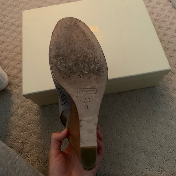 Wedged coach heels - Picture 4 of 5